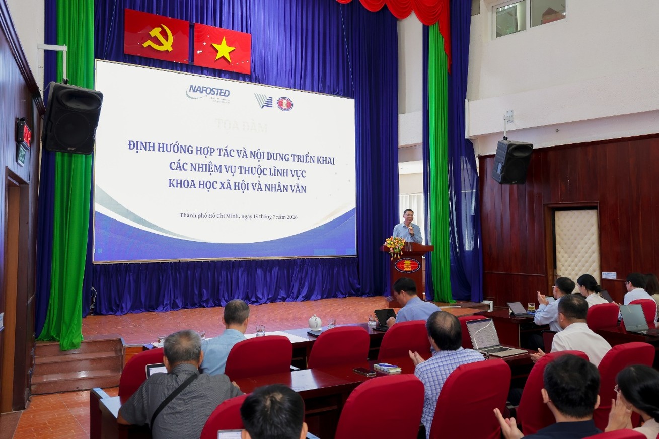 Thúc đẩy nghiên cứu khoa học xã hội và nhân văn gắn với yêu cầu phát triển đất nước- Ảnh 2.