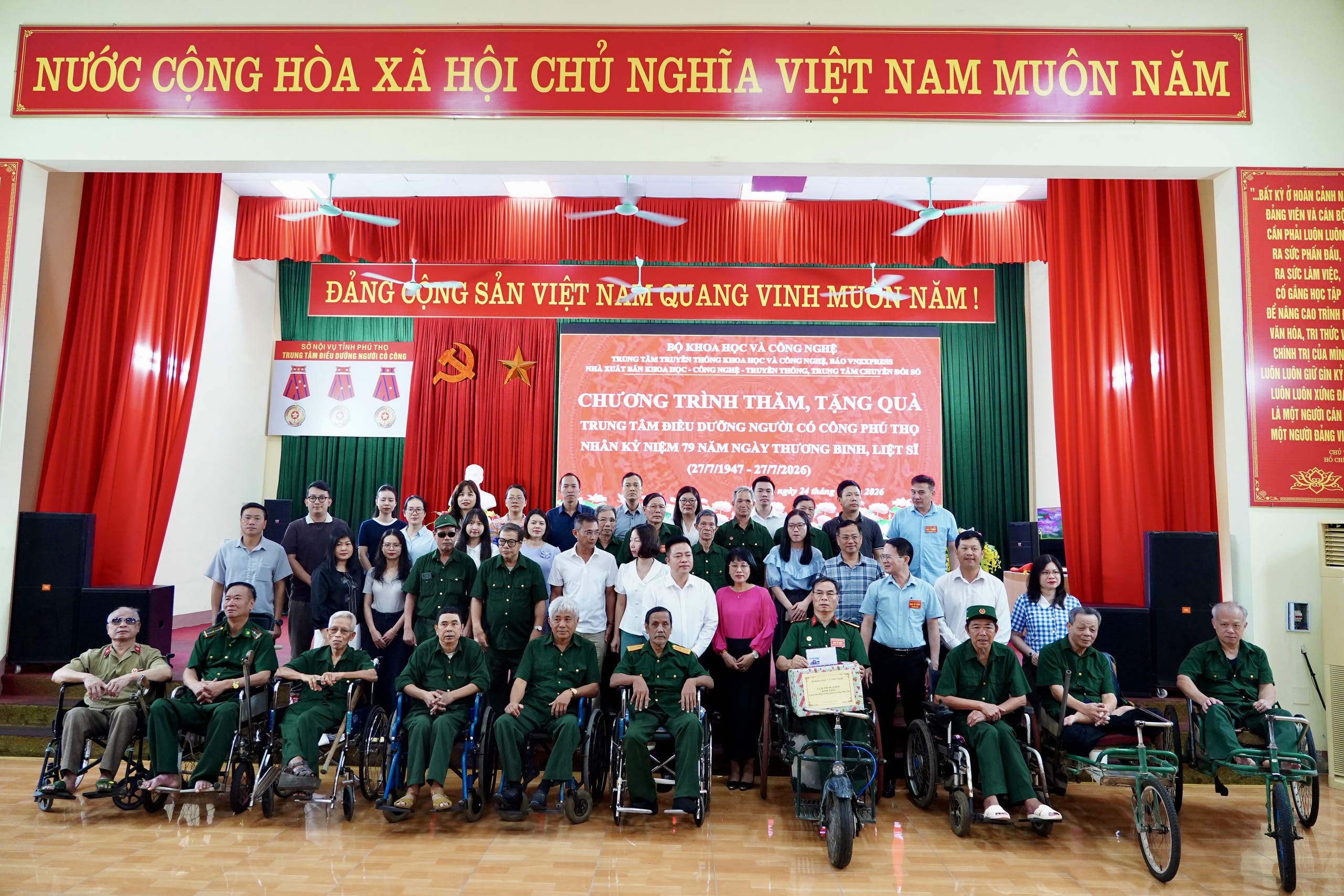 Hành trình về nguồn, tri ân những người viết nên hòa bình- Ảnh 6.