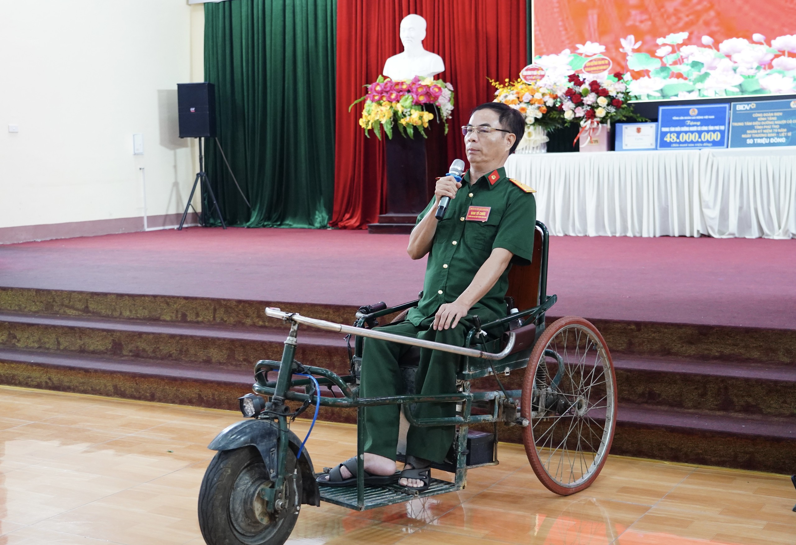 Hành trình về nguồn, tri ân những người viết nên hòa bình- Ảnh 3.