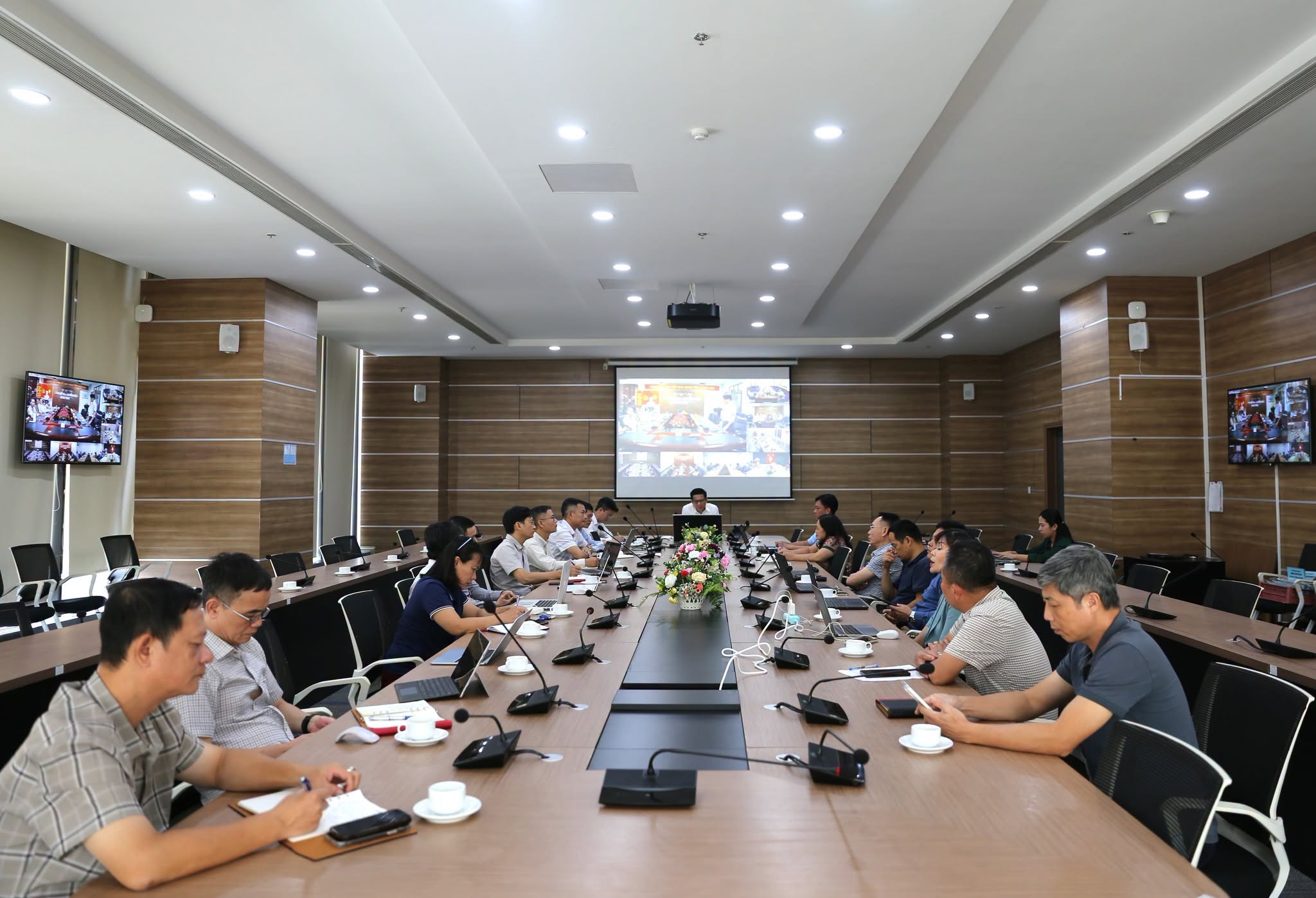 Dấu ấn chuyển m&igrave;nh trong c&ocirc;ng t&aacute;c kiểm so&aacute;t tần số v&ocirc; tuyến điện- Ảnh 2.