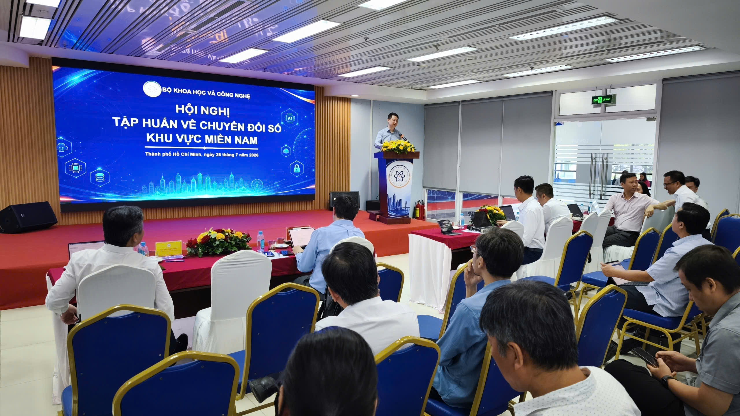 Bộ Khoa học v&agrave; C&ocirc;ng nghệ tập huấn chuyển đổi số cho 8 tỉnh, th&agrave;nh phố khu vực miền Nam- Ảnh 2.