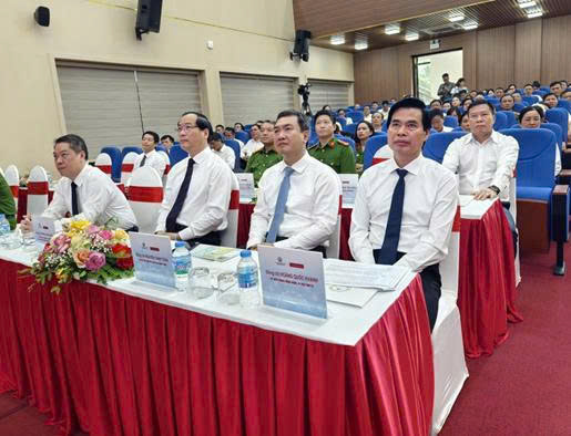 Khai trương m&ocirc; h&igrave;nh "Trạm dịch vụ c&ocirc;ng số" tại Lạng Sơn- Ảnh 1.