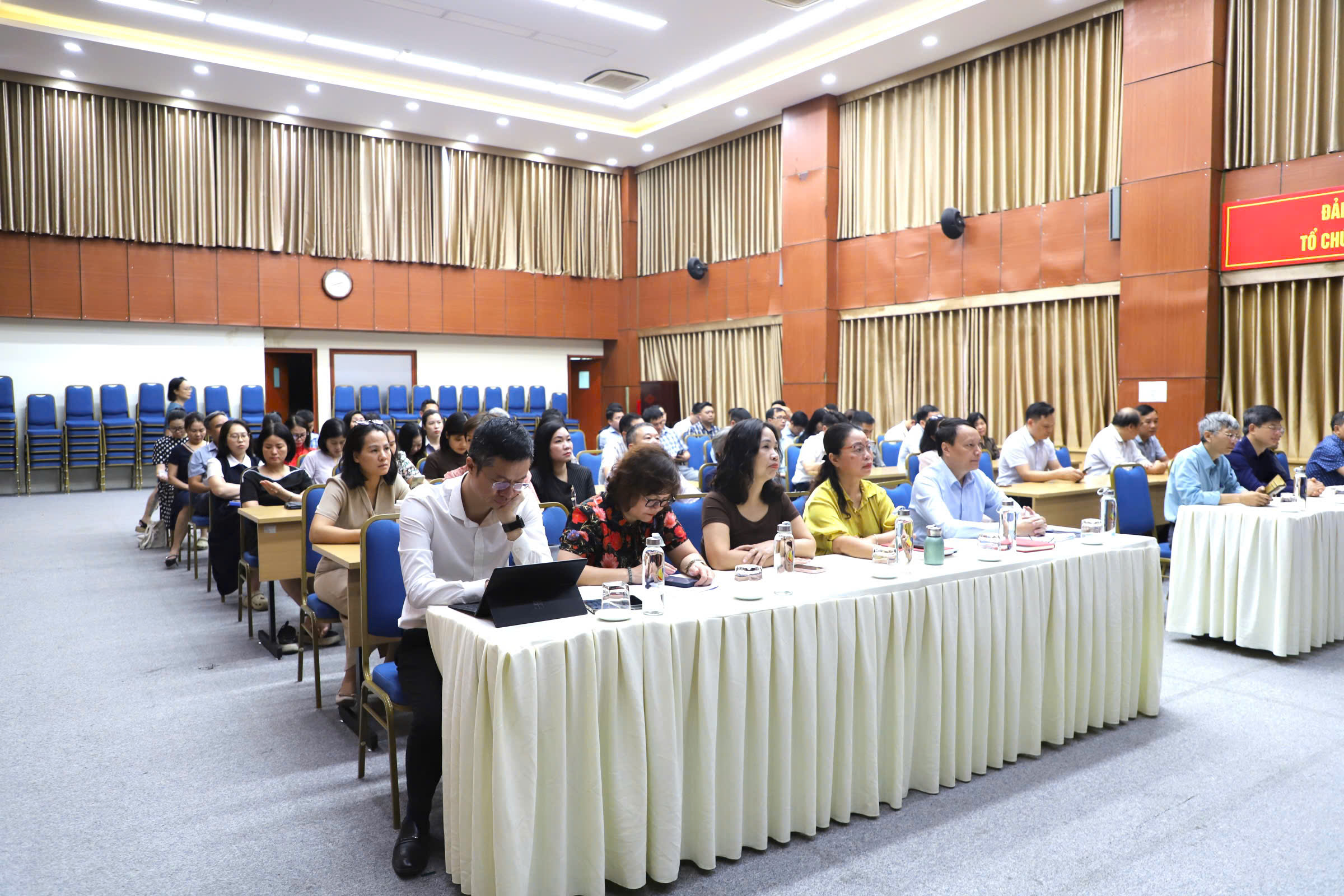 Đảng ủy Bộ Khoa học v&agrave; C&ocirc;ng nghệ nghi&ecirc;m t&uacute;c học tập, qu&aacute;n triệt Nghị quyết Hội nghị Trung ương 3, kh&oacute;a XIV - Ảnh 3.