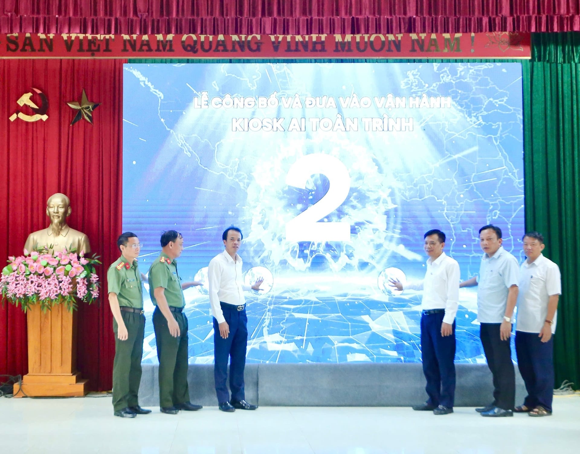 Thanh Hóa đưa Kiosk AI toàn trình phục vụ hành chính công- Ảnh 1.