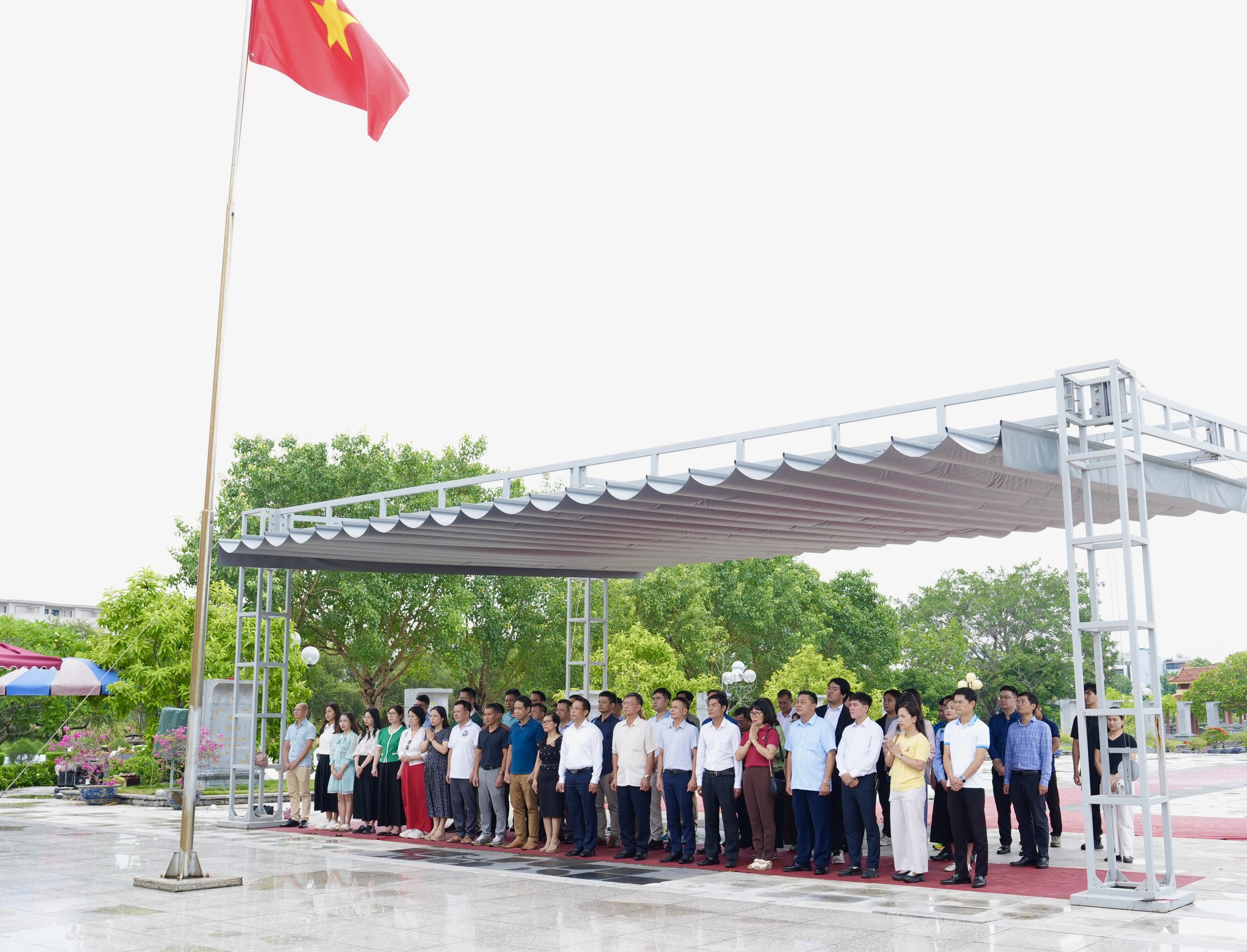 Tri &acirc;n qu&aacute; khứ, tiếp bước truyền thống cha &ocirc;ng- Ảnh 3.