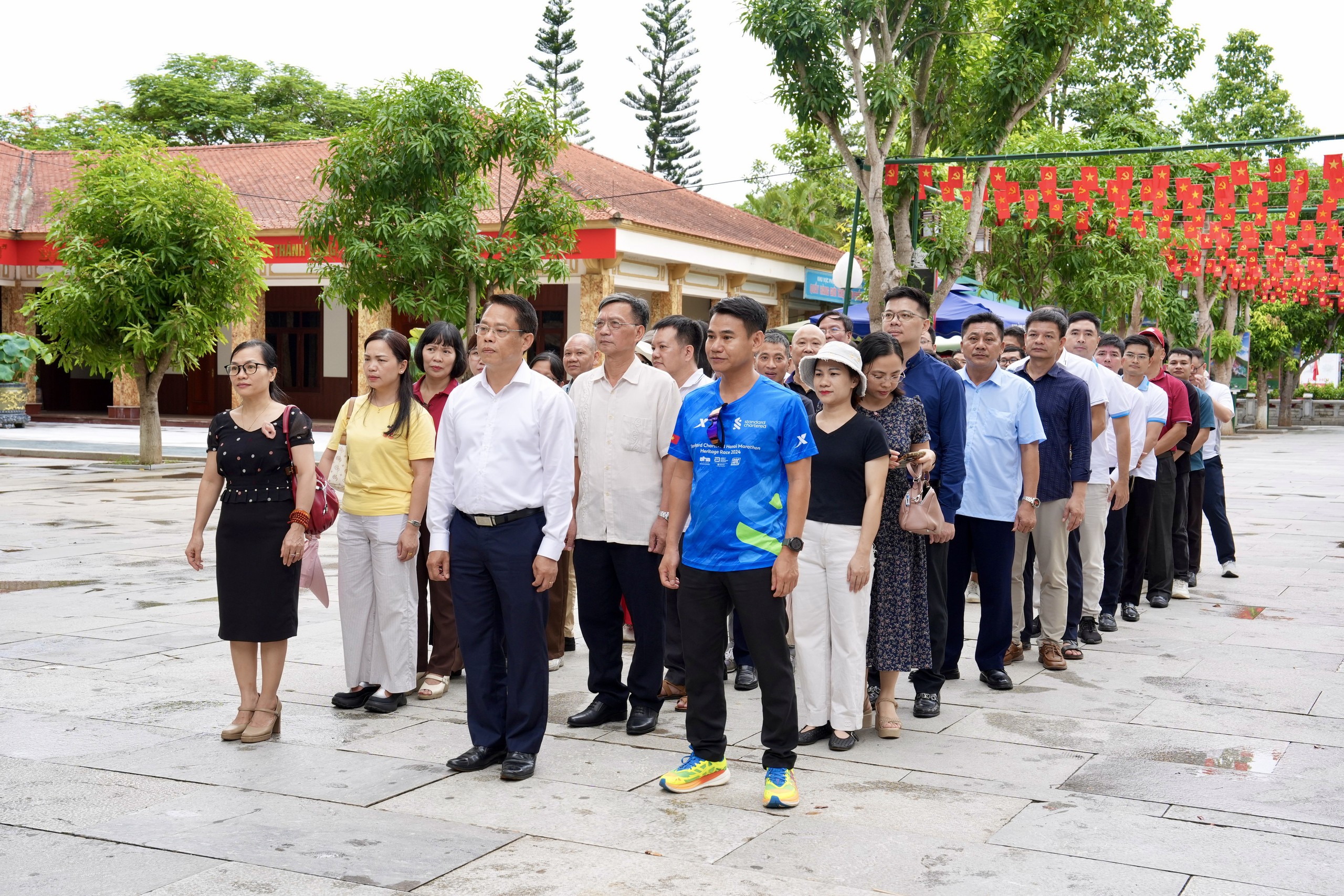 Tri &acirc;n qu&aacute; khứ, tiếp bước truyền thống cha &ocirc;ng- Ảnh 14.