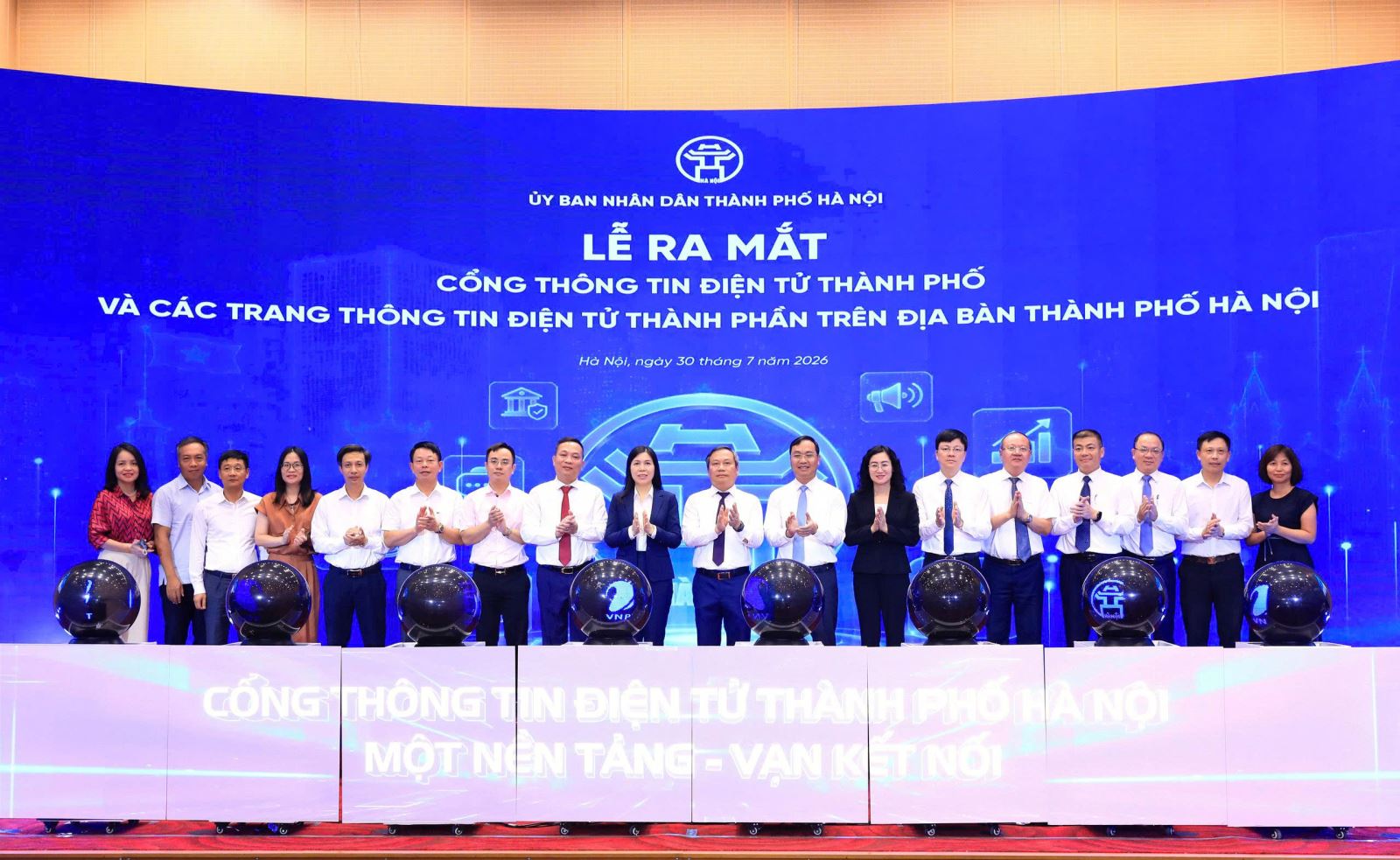 Hà Nội ra mắt nền tảng Cổng Thông tin điện tử thành phố và trang thông tin thành phần- Ảnh 1.