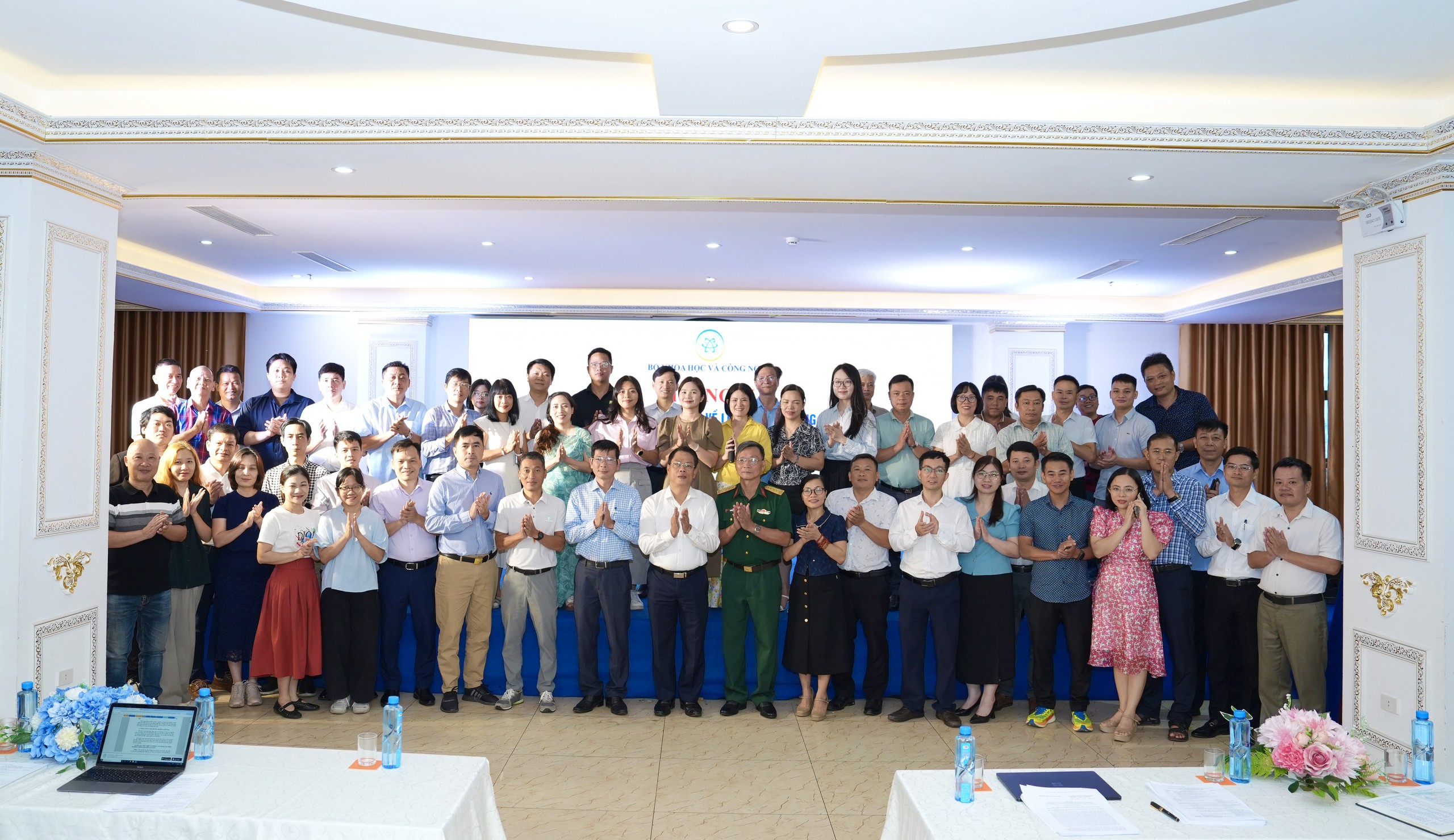 Đ&aacute;nh gi&aacute; to&agrave;n diện việc thi h&agrave;nh 3 luật về quốc ph&ograve;ng, d&acirc;n qu&acirc;n tự vệ v&agrave; gi&aacute;o dục quốc ph&ograve;ng, an ninh - Ảnh 3.