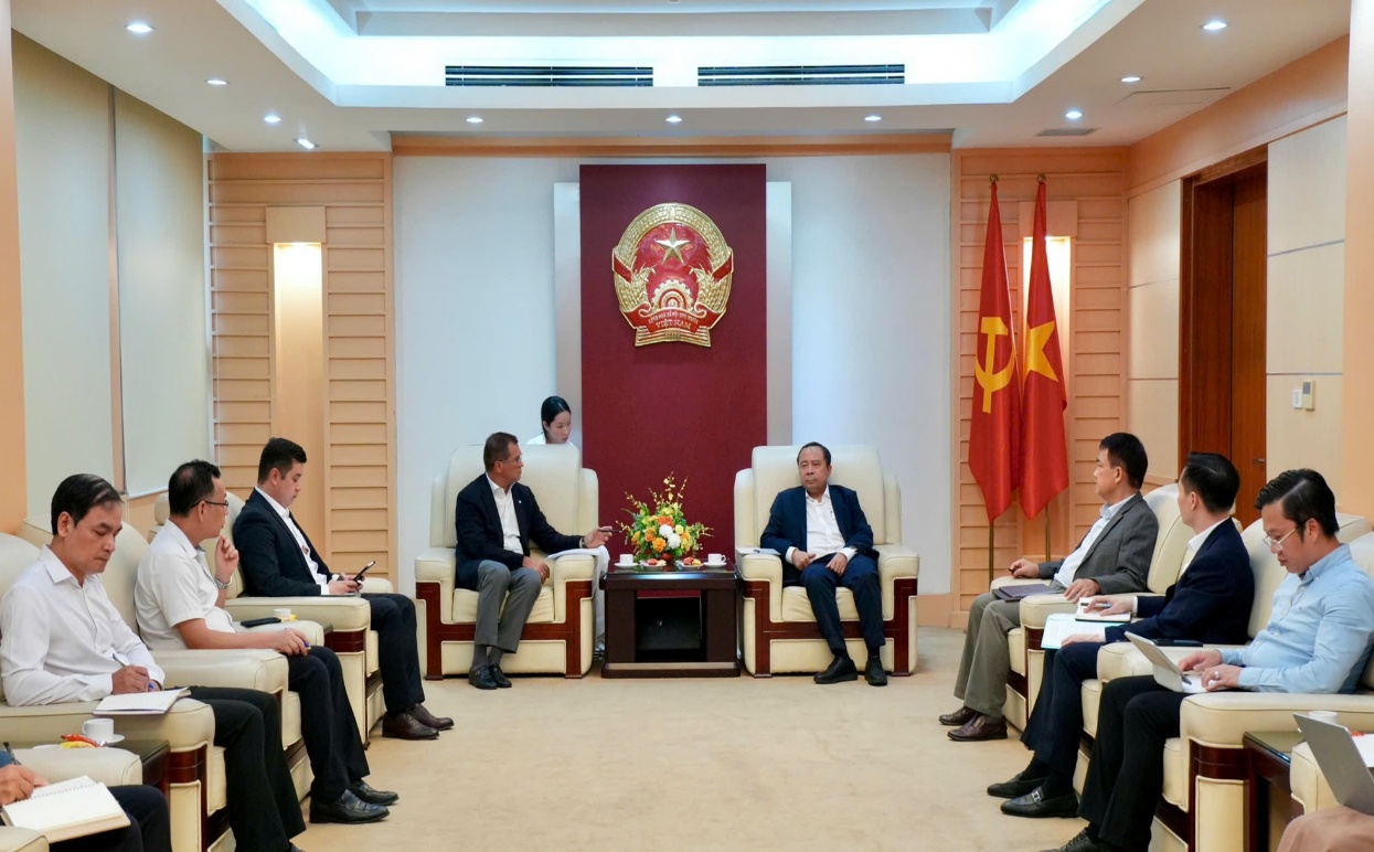 Viet Nam and Russia step up Nuclear Science and Technology Center project - Ảnh 1.