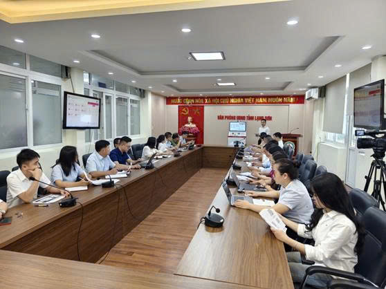 Tập huấn, hướng dẫn quản l&yacute;, vận h&agrave;nh v&agrave; khai th&aacute;c m&ocirc; h&igrave;nh "Trạm dịch vụ c&ocirc;ng số" - Ảnh 1.
