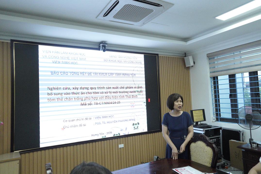 Hưng Yên: Hoàn thiện quy trình sản xuất chế phẩm vi sinh phục vụ nuôi tôm thẻ chân trắng - Ảnh 3.