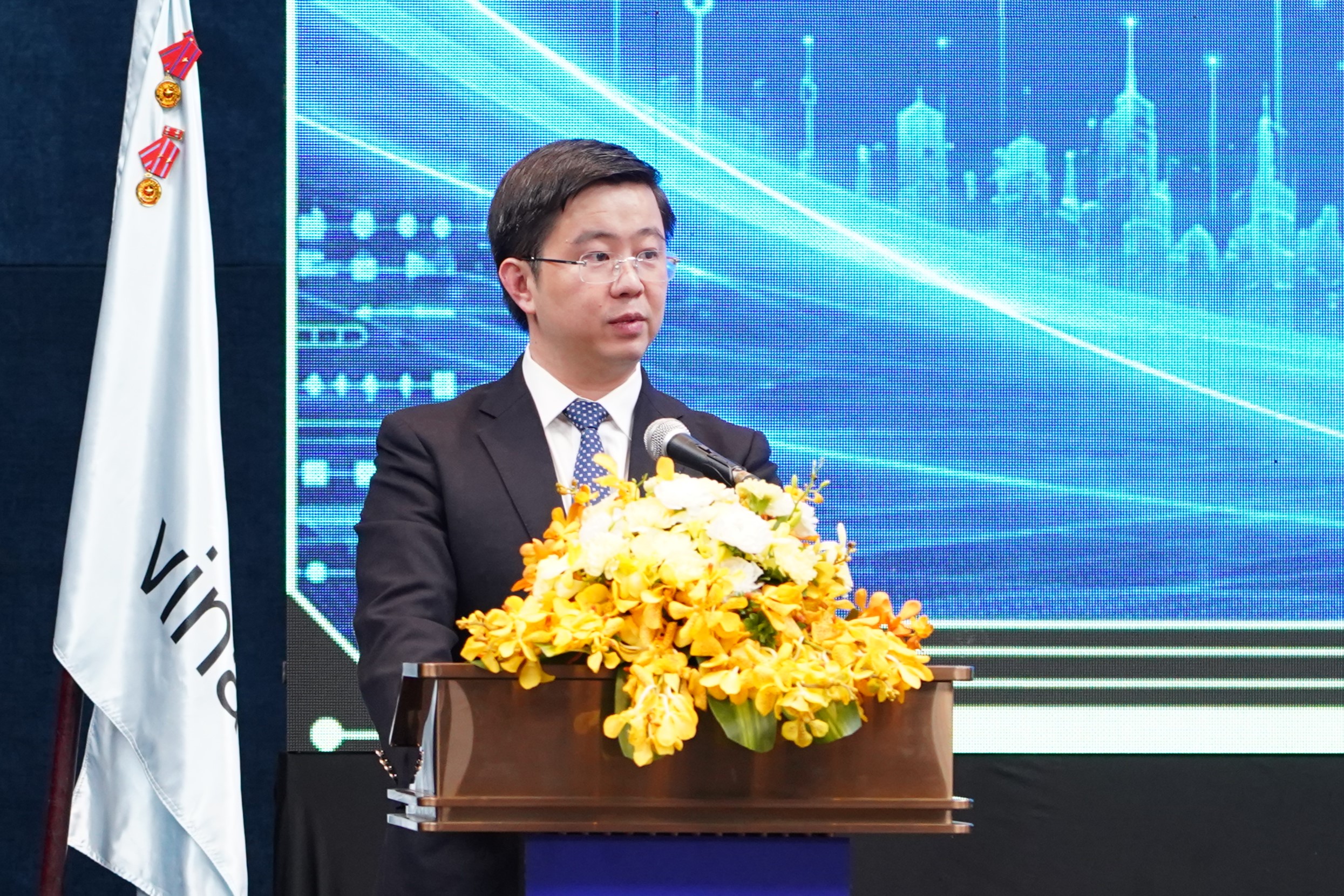 Thứ trưởng Bùi Hoàng Phương: Doanh nghiệp công nghệ số cần tập trung làm chủ công nghệ lõi- Ảnh 2.