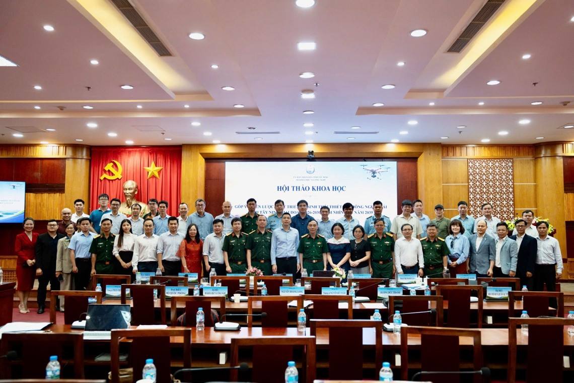T&acirc;y Ninh hiện thực h&oacute;a Nghị quyết 57 Kiến tạo động lực tăng trưởng mới từ hệ sinh th&aacute;i phương tiện kh&ocirc;ng người l&aacute;i - Ảnh 1.