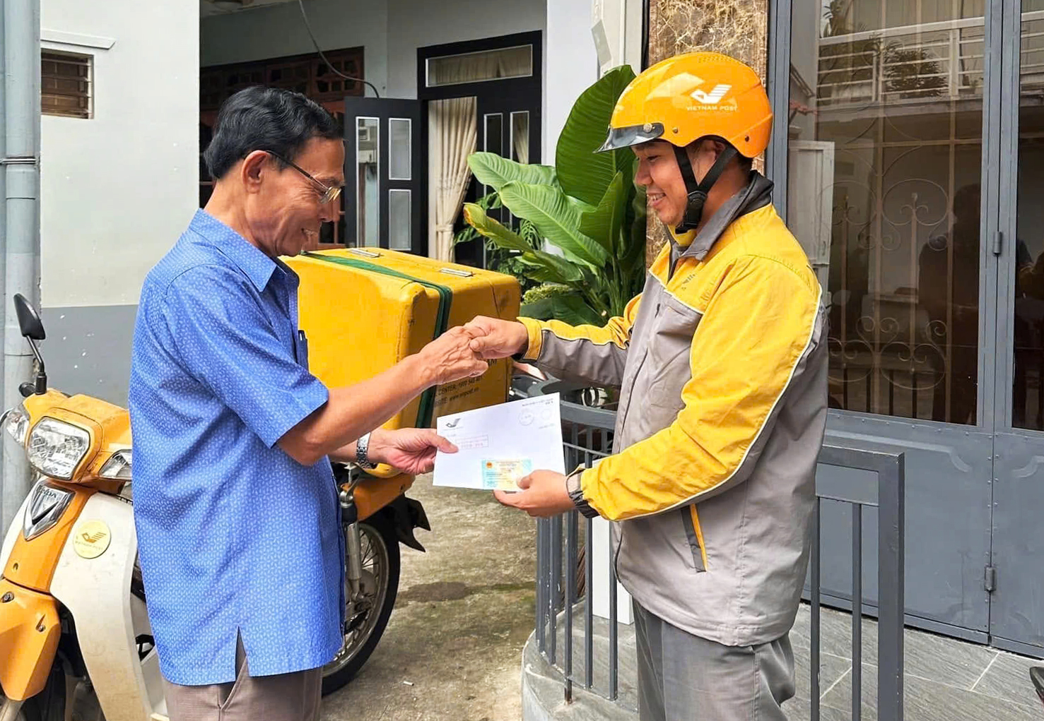 Đắk Lắk và Vietnam Post hợp tác thúc đẩy chuyển đổi số, thương mại điện tử giai đoạn 2026 - 2030- Ảnh 6.
