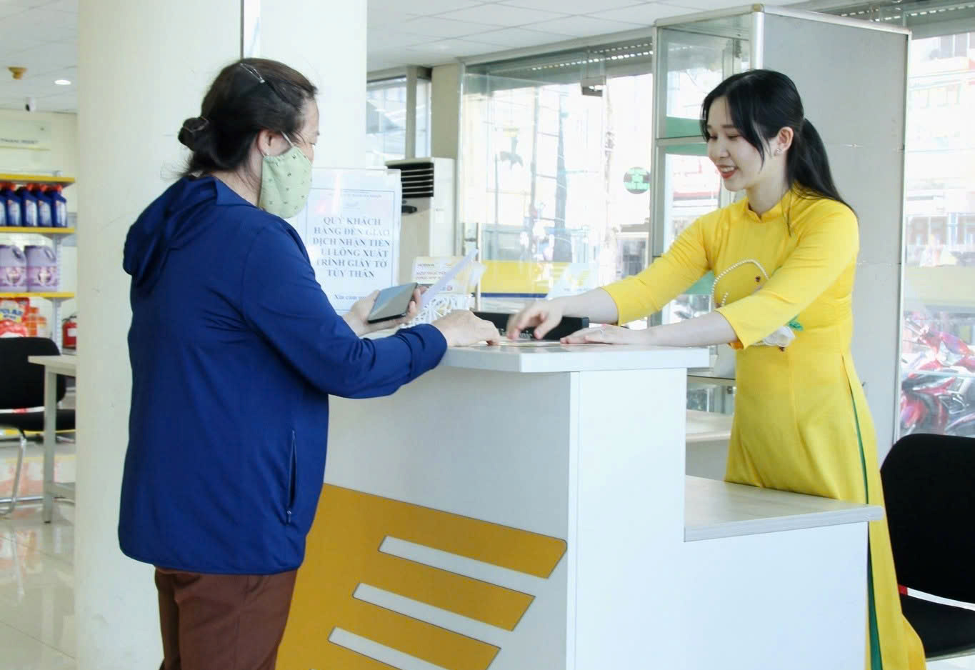 Đắk Lắk và Vietnam Post hợp tác thúc đẩy chuyển đổi số, thương mại điện tử giai đoạn 2026 - 2030- Ảnh 4.