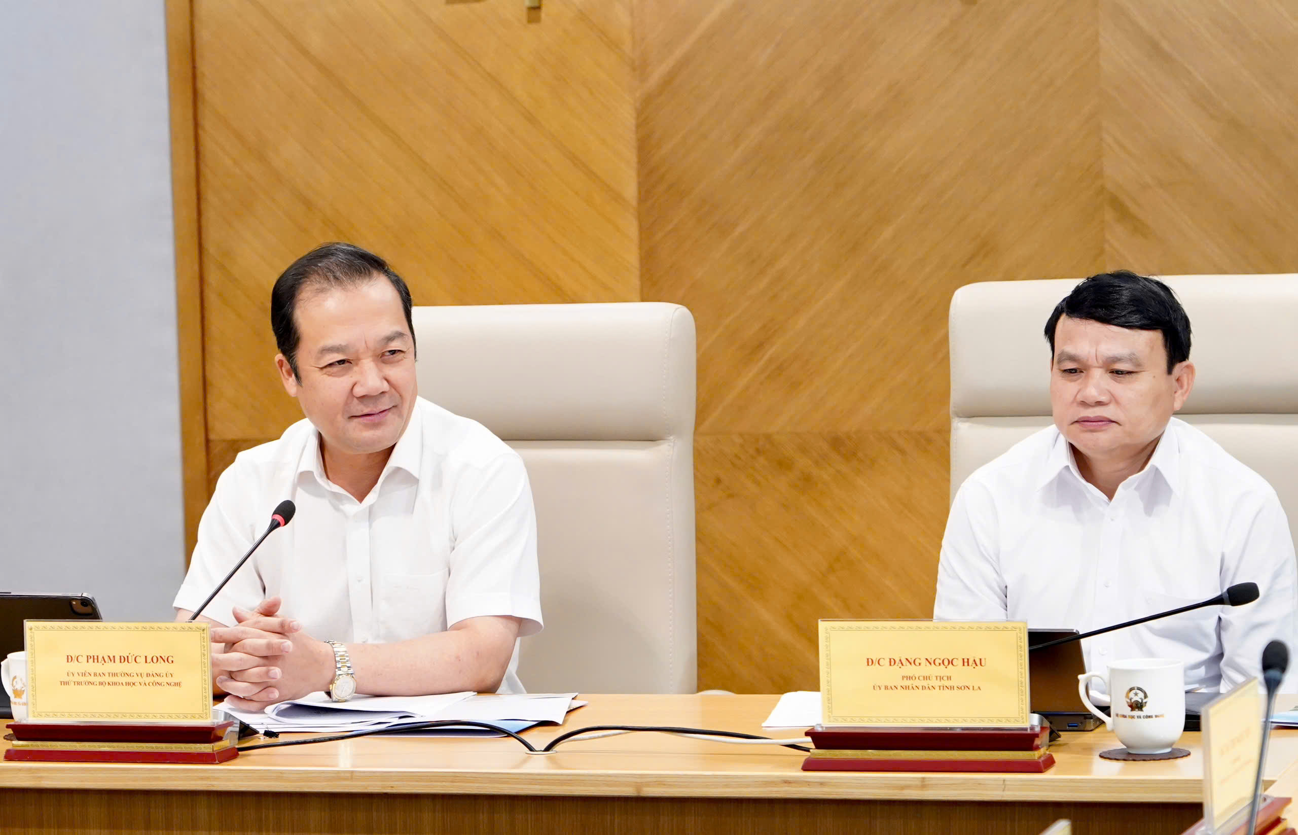 Sơn La: Quyết liệt xóa điểm trắng, lõm sóng, tạo nền tảng chính quyền số- Ảnh 2.