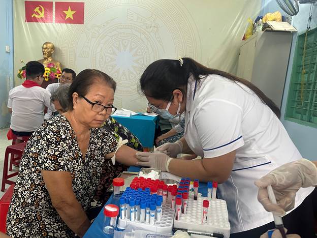 Luật Phòng bệnh 2026: Chuyển mạnh từ chữa bệnh sang "chủ động phòng bệnh"- Ảnh 1.