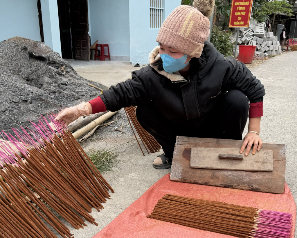 Khoa học và công nghệ tiếp sức làng nghề miến dong, hương thảo mộc Cao Bằng- Ảnh 2.