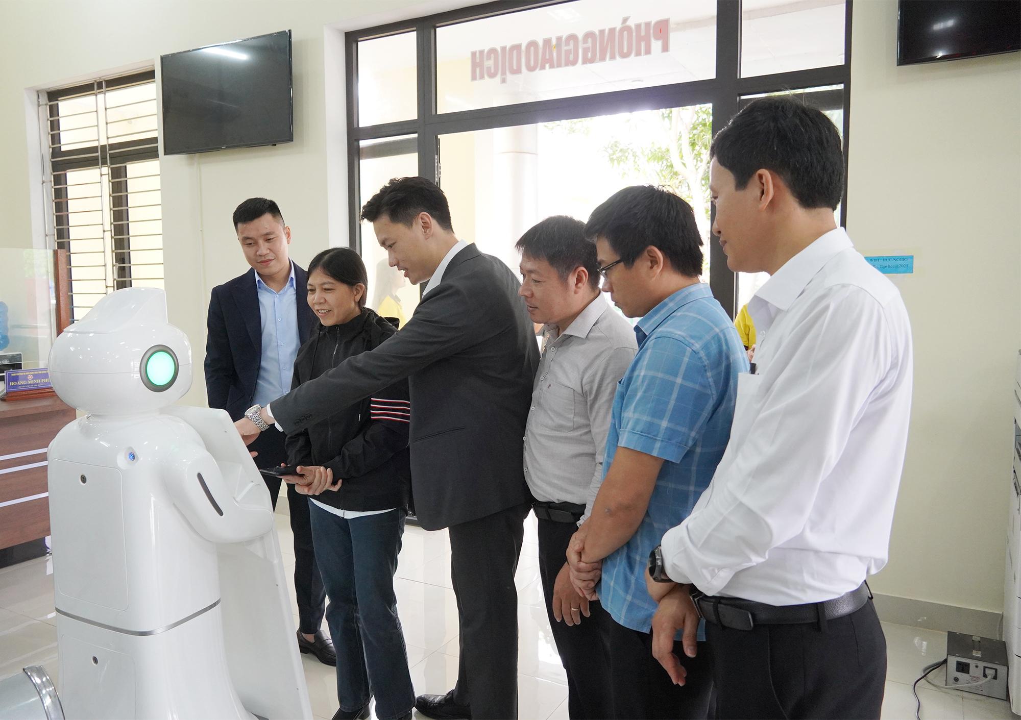 Khi robot AI làm "trợ lý" hành chính- Ảnh 1.