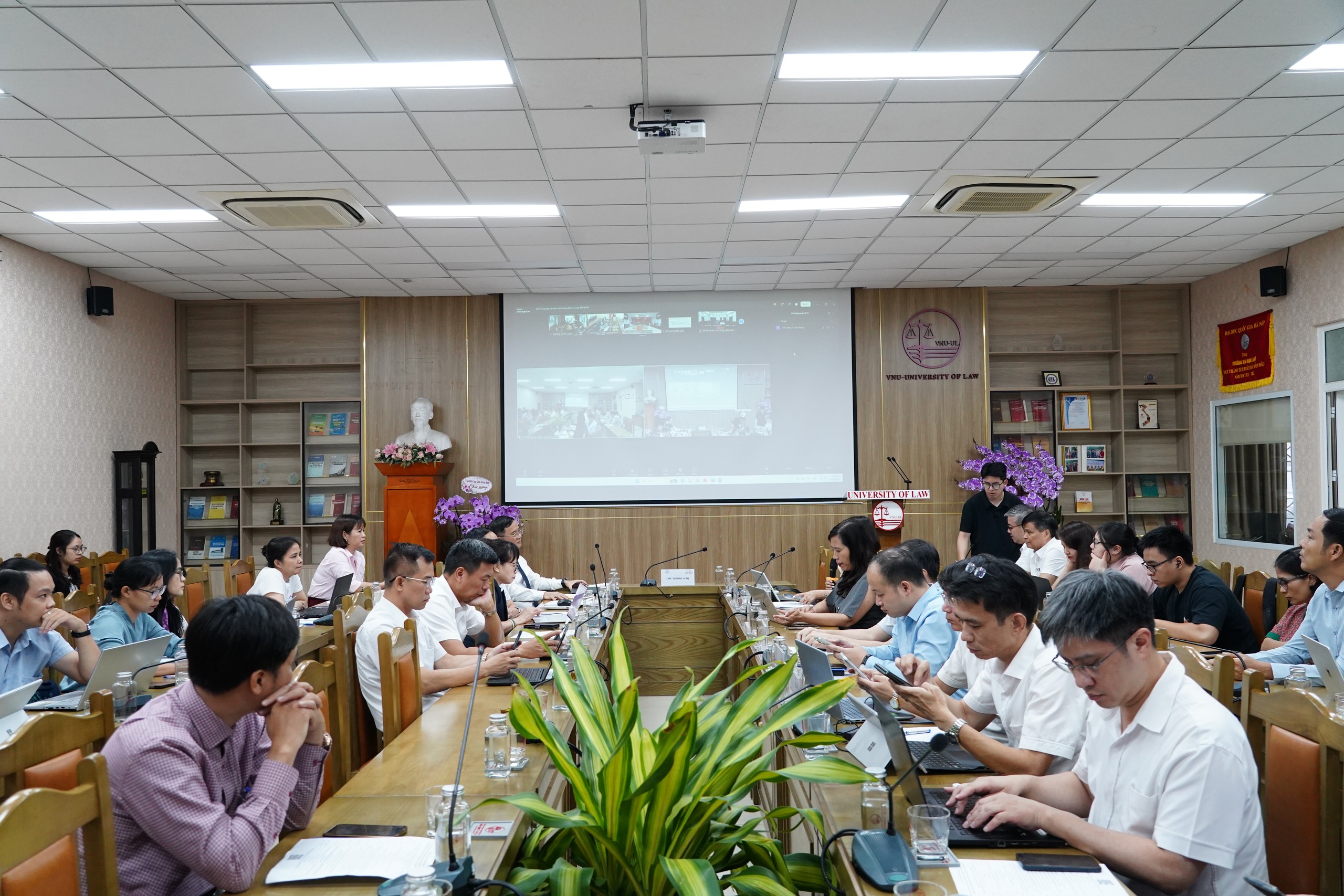 Gỡ vướng cấp bách, kiến tạo hành lang pháp lý cho khoa học, công nghệ và đổi mới sáng tạo- Ảnh 3.