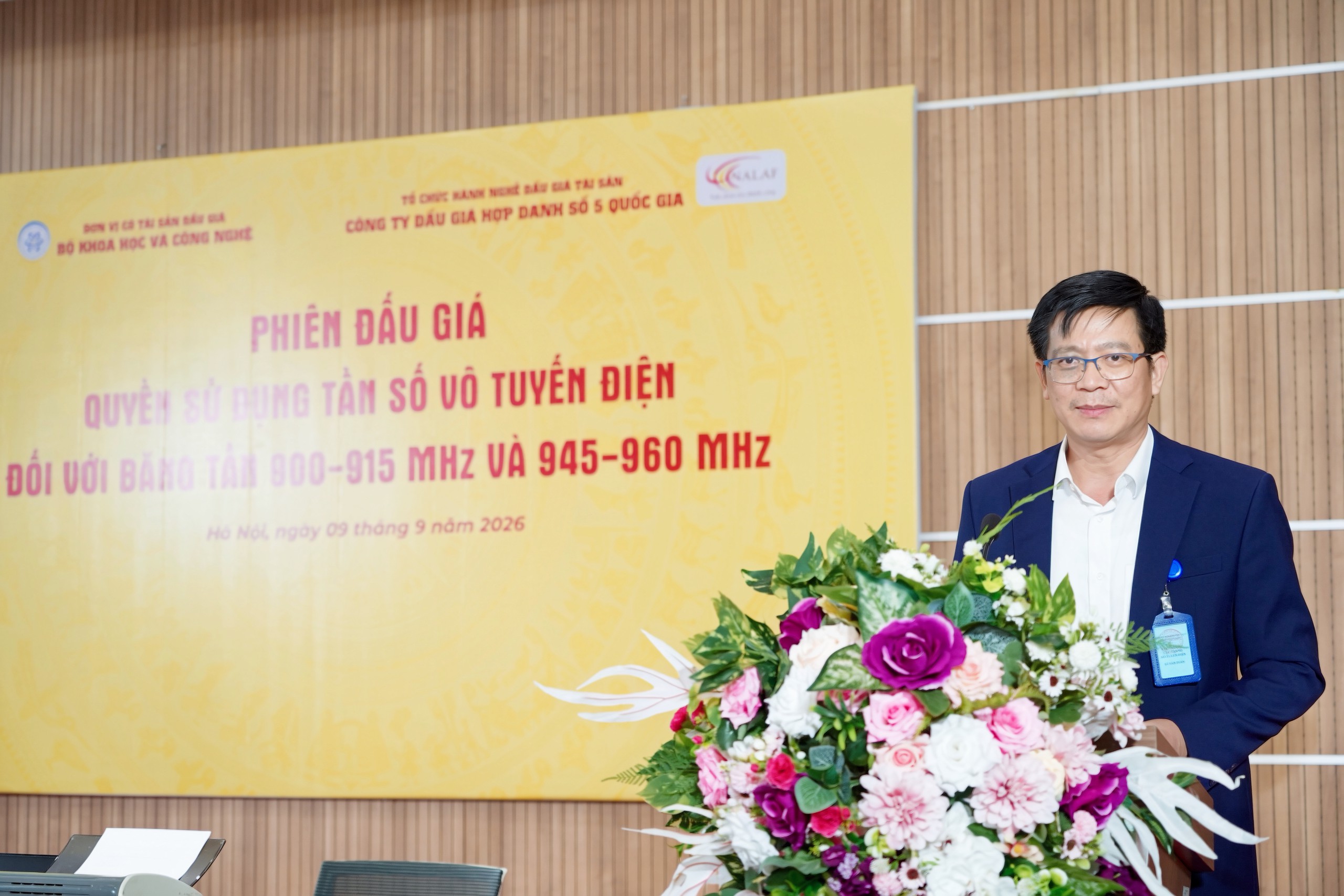VNPT, Viettel, Vietnamobile cùng trúng đấu giá 3 cặp khối băng tần 900MHz- Ảnh 2.