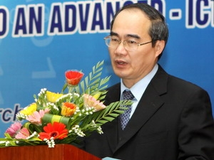 Phó Thủ tướng Chính phủ Nguyễn Thiện Nhân phát biểu tại hội nghị