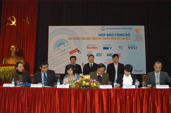 Lễ ký kết Thỏa thuận tài trợ giải thưởng CNTT-TT Việt Nam 2010 của các nhà tài trợ 