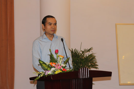 Phó Thống đốc ngân hàng nhà nước Nguyễn Đồng Tiến phát biểu tại lễ khai mạc