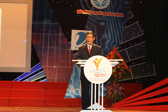 Thứ trưởng Nguyễn Thành Hưng phát biểu khai mạc lễ trao giải