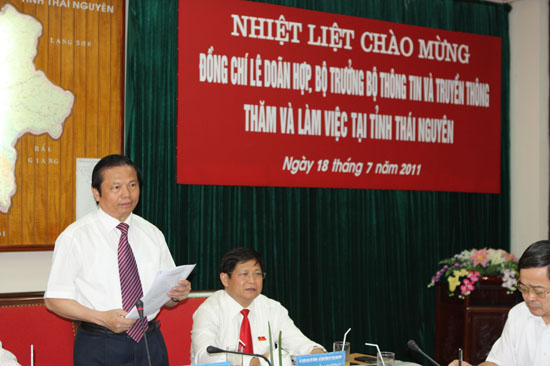 Bộ trưởng Lê Doãn Hợp phát biểu tại buổi làm việc
