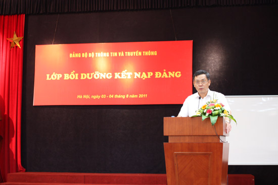 Đồng chí Trần Đức Lai phát biểu khai mạc