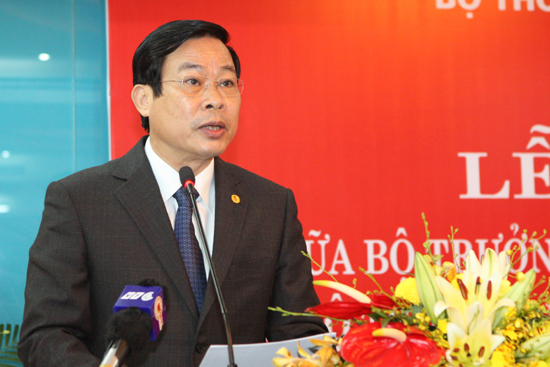 Tân Bộ trưởng Bộ TT&TT Nguyễn Bắc Son phát biểu tại buổi lễ
