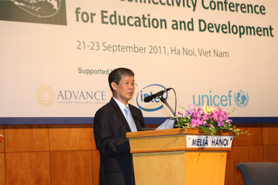 Thứ trưởng Nguyễn Thành Hưng phát biểu chào mừng tại Hội thảo