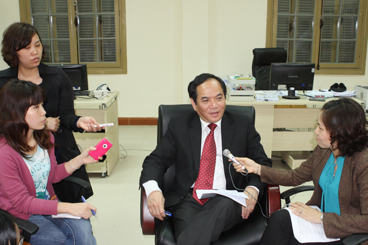 &Ocirc;ng Nguyễn Trọng Ph&aacute;t - Ch&aacute;nh Văn ph&ograve;ng Bộ TT&TT trả lời phỏng vấn