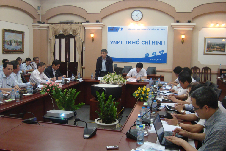 Thứ trưởng Lê Nam Thắng phát biểu tại buổi làm việc với VNPT Thành phố Hồ Chí Minh