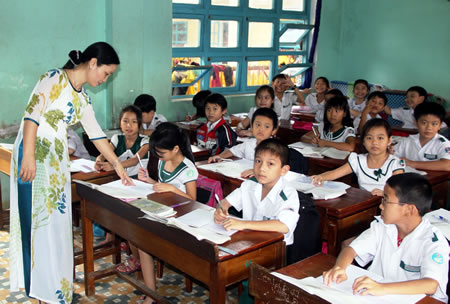  Giáo viên Trường THPT Trần Văn Dư phụ đạo miễn phí cho học sinh