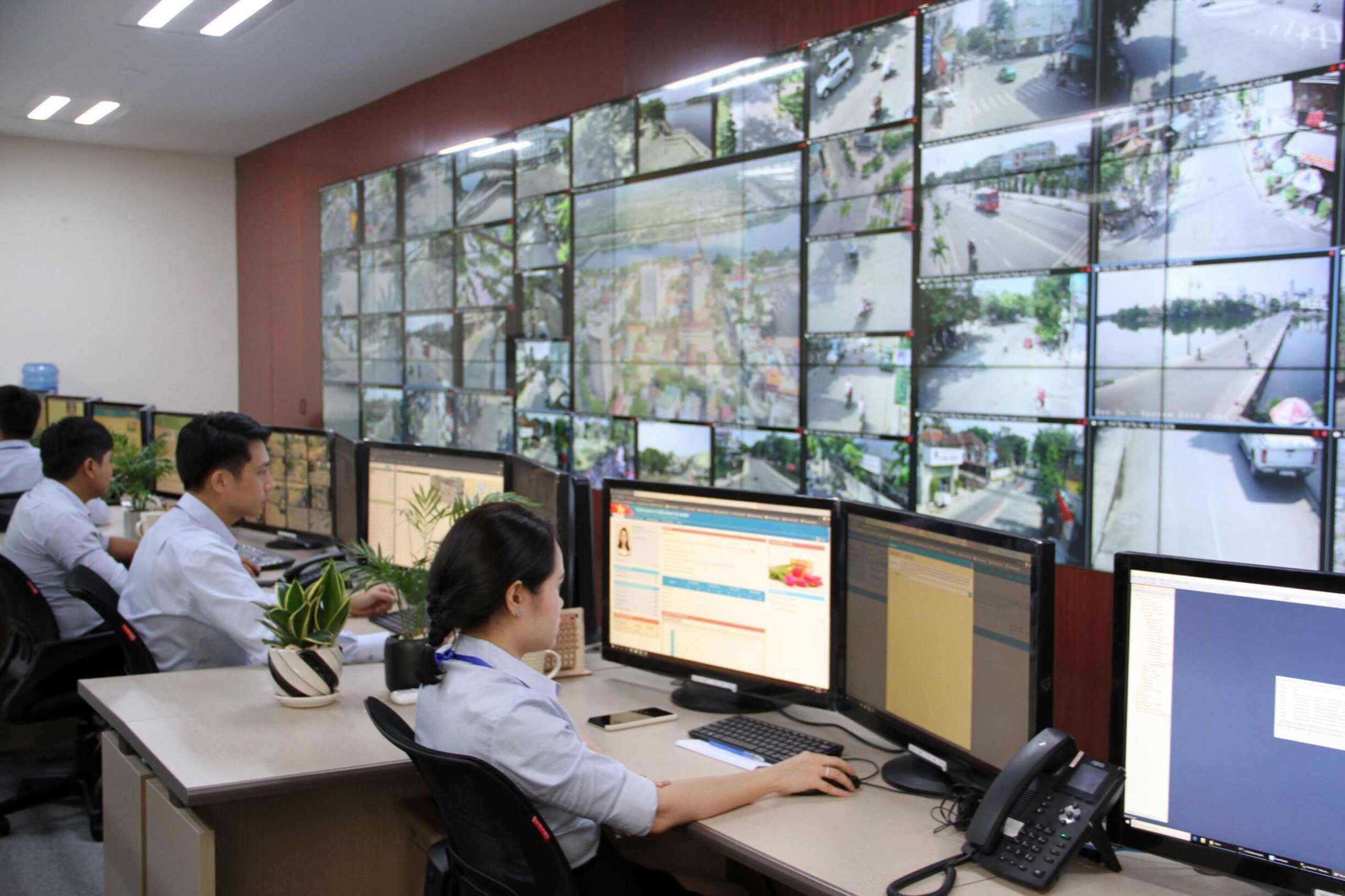 hue-residents-take-active-role-in-building-smart-city.jpg