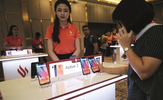 time-for-vietnamese-smartphone-brands-to-conquer-home-market.jpg