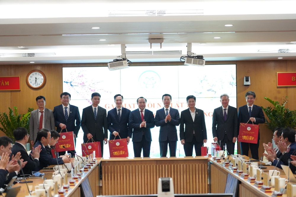 Gặp mặt c&aacute;n bộ chủ chốt cuối năm Ất Tỵ: D&aacute;m nghĩ lớn để đi xa, gắn b&oacute; bền chặt để vượt kh&oacute;- Ảnh 5.