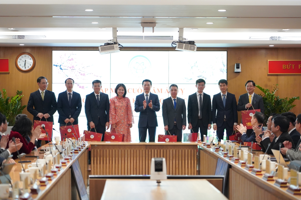 Gặp mặt c&aacute;n bộ chủ chốt cuối năm Ất Tỵ: D&aacute;m nghĩ lớn để đi xa, gắn b&oacute; bền chặt để vượt kh&oacute;- Ảnh 7.