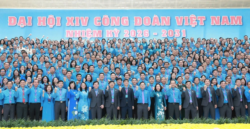 Thứ trưởng hạm Đức Long: R&uacute;t ngắn khoảng c&aacute;ch với người lao động bằng "một n&uacute;t chạm"- Ảnh 2.