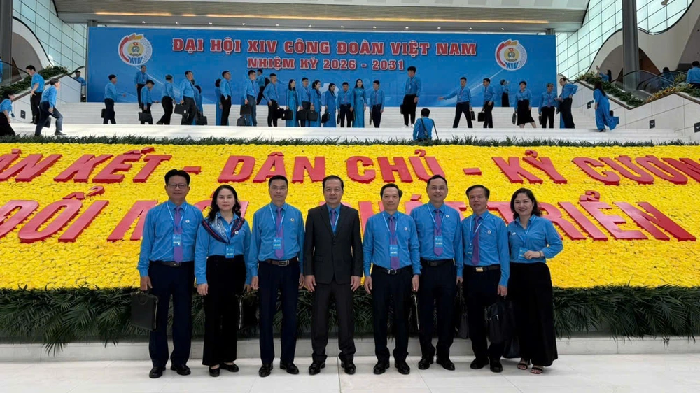 Thứ trưởng hạm Đức Long: R&uacute;t ngắn khoảng c&aacute;ch với người lao động bằng "một n&uacute;t chạm"- Ảnh 4.