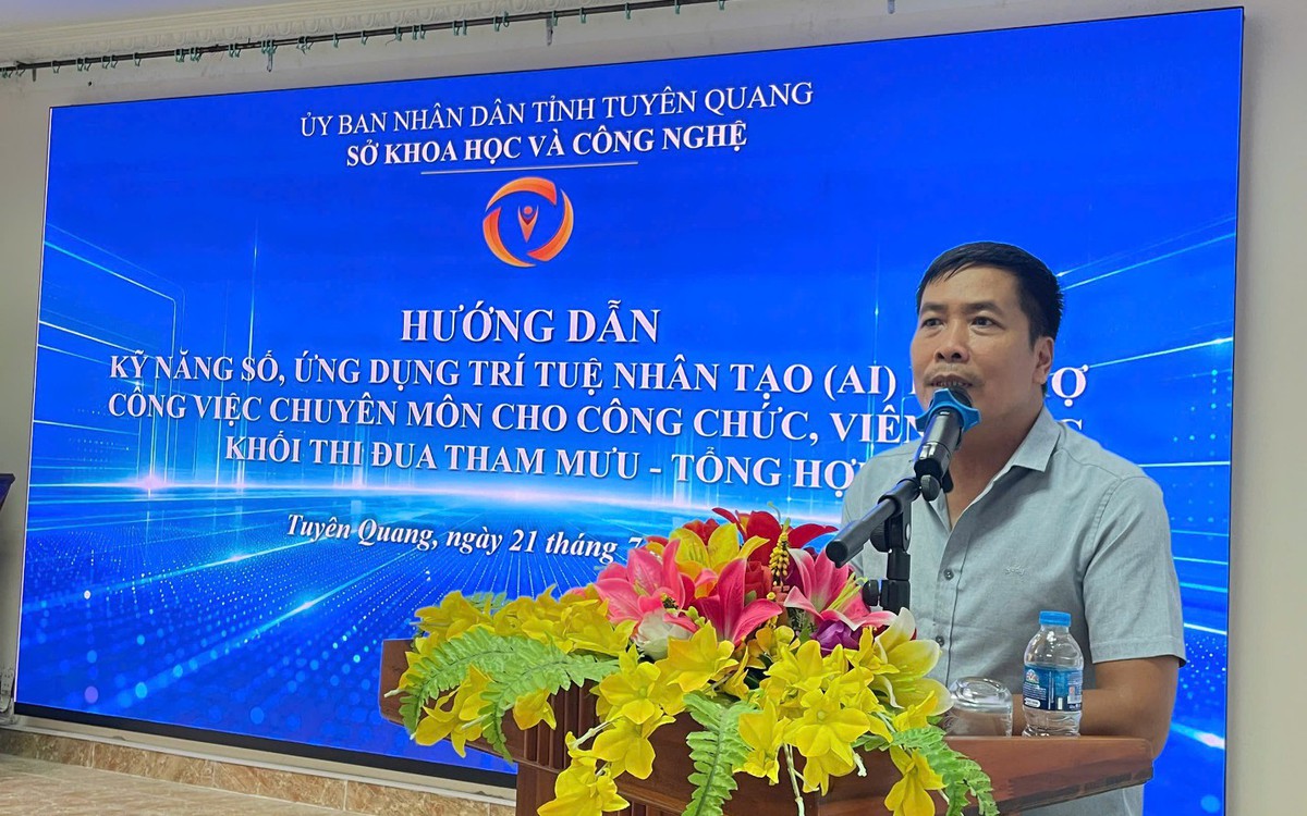 Hỗ trợ kỹ năng số và ứng dụng AI trong hoạt động công vụ cho khối thi đua Tham mưu - Tổng hợp