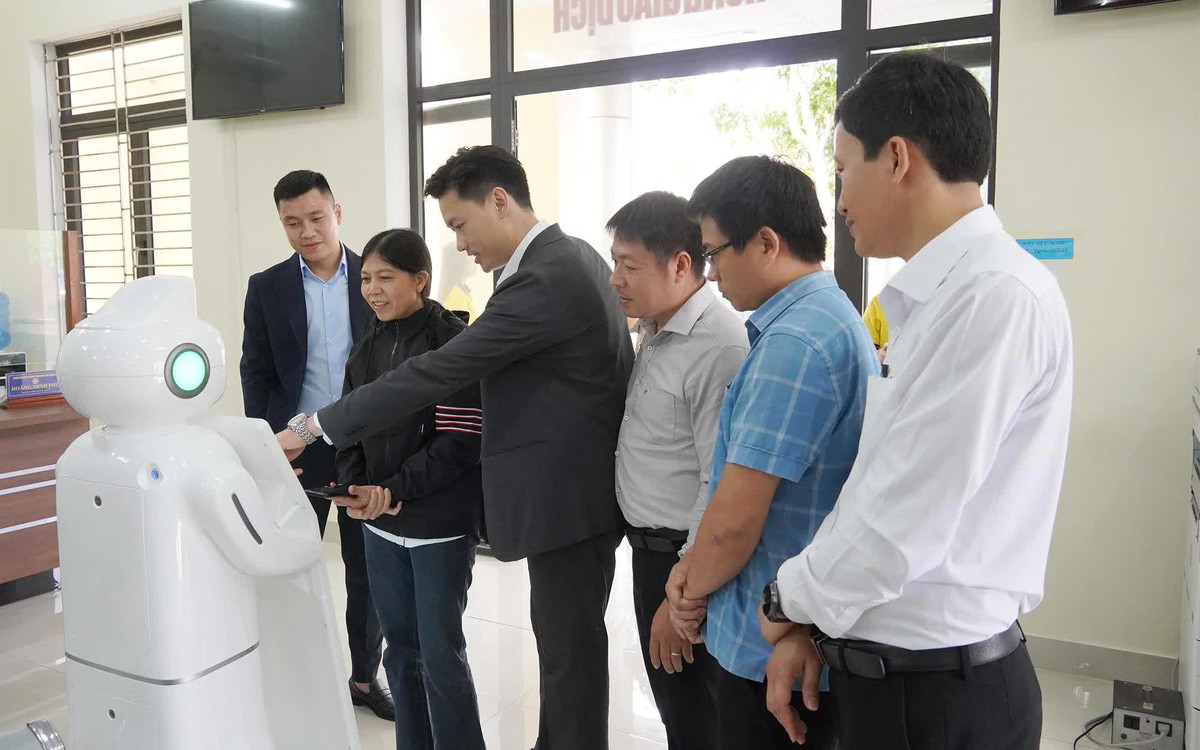 Khi robot AI làm "trợ lý" hành chính