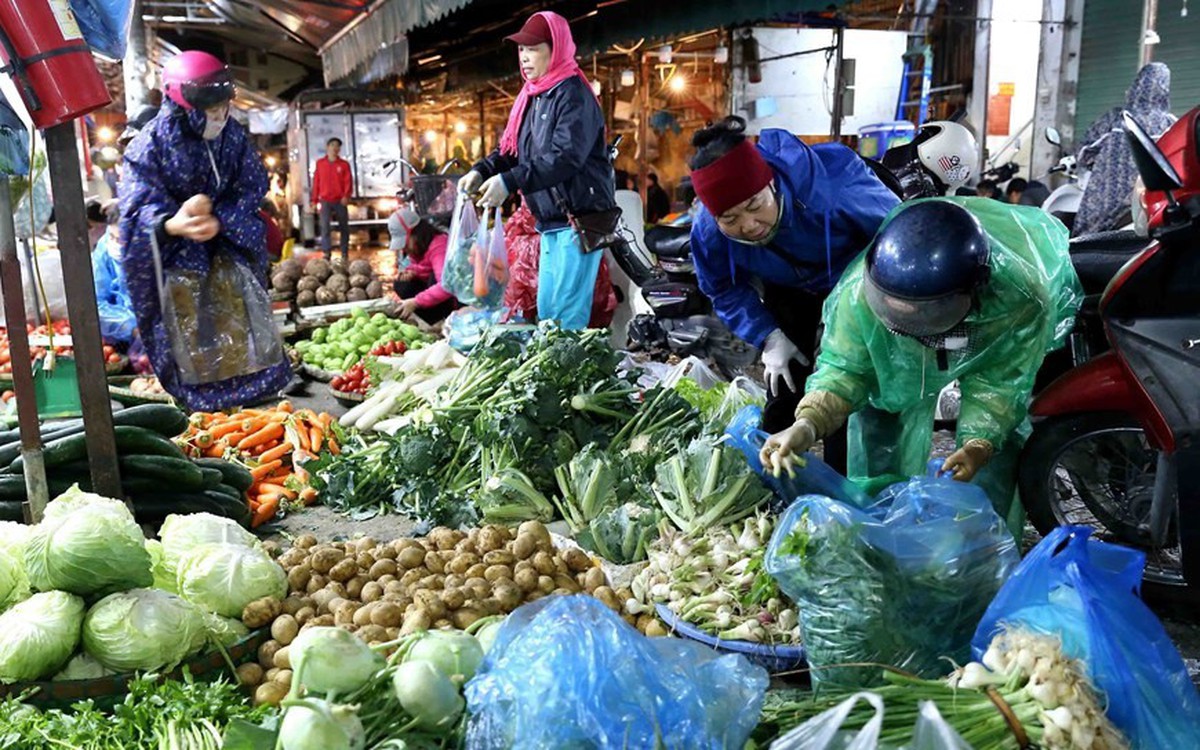 Chợ Phùng Khoang đưa thanh toán số vào giao dịch hằng ngày