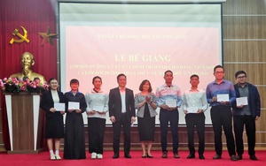 Khai giảng c&aacute;c lớp bồi dưỡng L&yacute; luận ch&iacute;nh trị đợt 1 năm 2026- Ảnh 4.