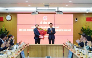 Bộ KH&CN c&ocirc;ng bố c&aacute;c quyết định về c&ocirc;ng t&aacute;c c&aacute;n bộ - Ảnh 12.