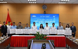 Thanh H&oacute;a: Lắp đặt thiết bị Starlink tại c&aacute;c v&ugrave;ng l&otilde;m s&oacute;ng viễn th&ocirc;ng- Ảnh 2.