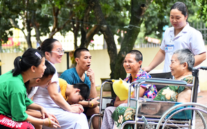 Dịch vụ c&ocirc;ng trực tuyến th&acirc;n thiện hơn với người khuyết tật- Ảnh 2.