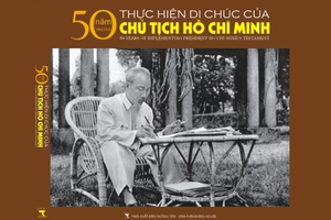 Triển lãm sách kỷ niệm 55 năm thực hiện Di chúc của Chủ tịch Hồ Chí Minh  - Ảnh 2.